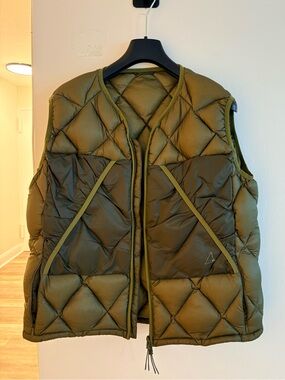 ROA Green Quilted Light Down Vest